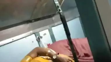 real bhabhi shows boobs in train