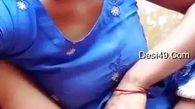 Today Exclusive- Desi Bhabhi Record Her Fingerring Clip For Lover