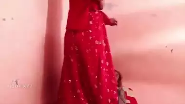K Ghar Pe Aya Tv Thek Krne Wala Ke Sath Kiya Sex - Desi Bhabhi And Desi Aunty