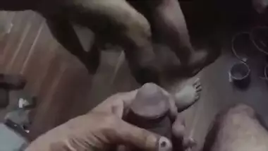 Bangali mature aurat ne apne bete ke dost se chudai ki