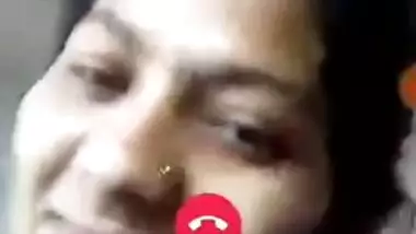 Nasty indian woman reveals saggy boobs for some nude porn chatting