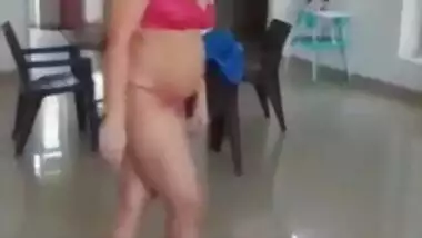 Desi MILF before sex poses in XXX lingerie that looks great on her body