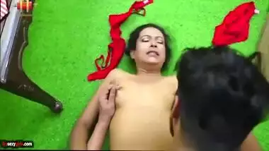 Hot Naukrani Ke Sath Romance Softcore Hindi Short Film - S2