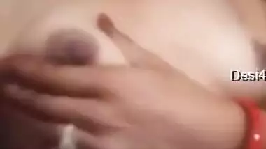 Today Exclusive-desi Girl Record Her Nude Selfie For Lover