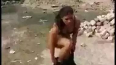 Paki randi strip her cloths outdoor in front police and saying 