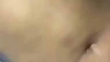 Indian Instagram influencer sowing big boobs MMS