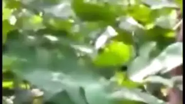 Jealous guy finally caught GF fuck with lover outdoor, Desi scandal XXX mms