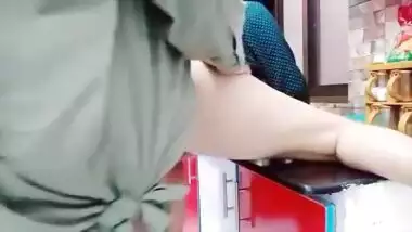 Pakistani Beautiful Wife Fucked In Kitchen While She Is Cooking With Clear Hindi Audio Hot Sex Talk