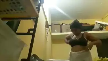 Indian girl exposes her boobies but soon puts black bra on in home porn
