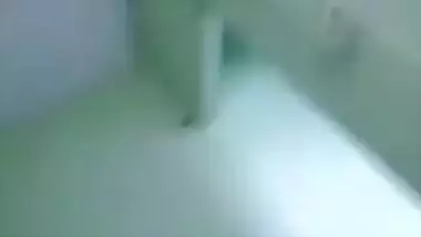 Beautiful horny Desi girl pussy fingering