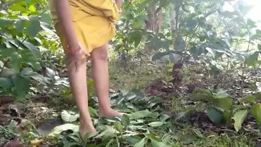 Indian Whore Outdoor Risky Public Sex In Field With Her Costumer