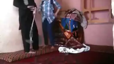 Pakistani couple illicit sex action caught on cam