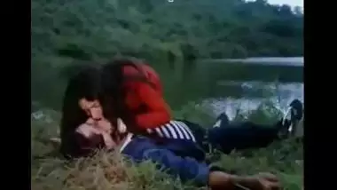 Menakshi Giving Artificial Respiration! – FSIBlog.com