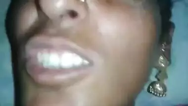 Mature Desi makes such faces as if she cums with every XXX friction