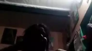 Amateur Desi slut puts off red bra and shows big XXX tits for cam