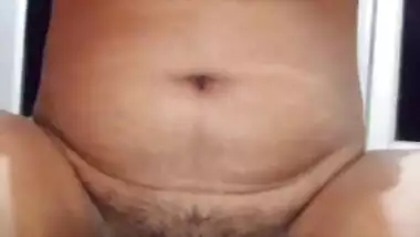 Closeup of cutie parul bhabhi