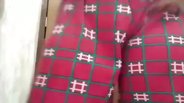 Desi Mosi N Choot M Daali Aapni Ungli Aur De Diya Maja Aapne