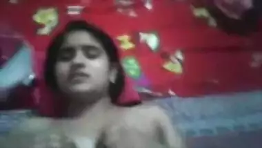 Hubby’s dream of making MMS sex video clip with wife comes true
