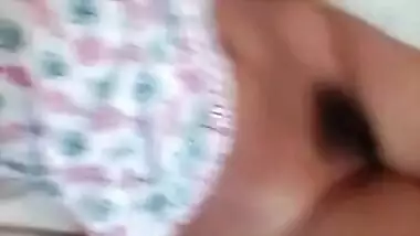 Indian girl with big eyes exposes her hairy XXX pussy in sex video