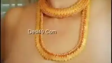 Soon-to-be bride from India has big tits that groom highly appreciates