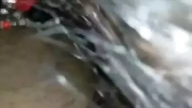 Desi babe gives a XXX blowjob to her husband who makes an MMS video