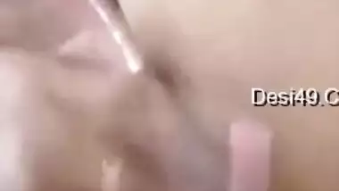 Camera films how Indian young woman gives big XXX breasts away to fans